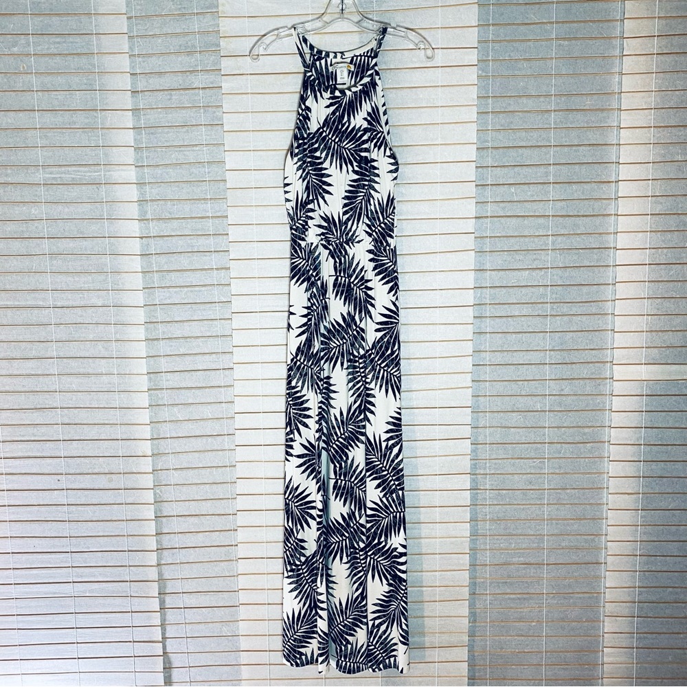 C&C California Black and White Leaf Print Maxi Dress - Picture 4 of 4